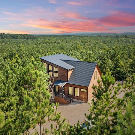 Pines And Recreation Villa Броукън Боу Екстериор снимка