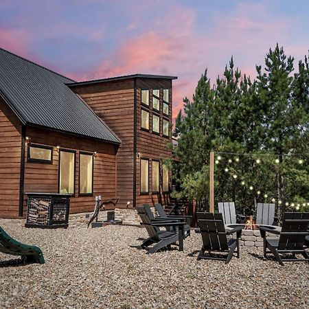 Pines And Recreation Villa Броукън Боу Екстериор снимка